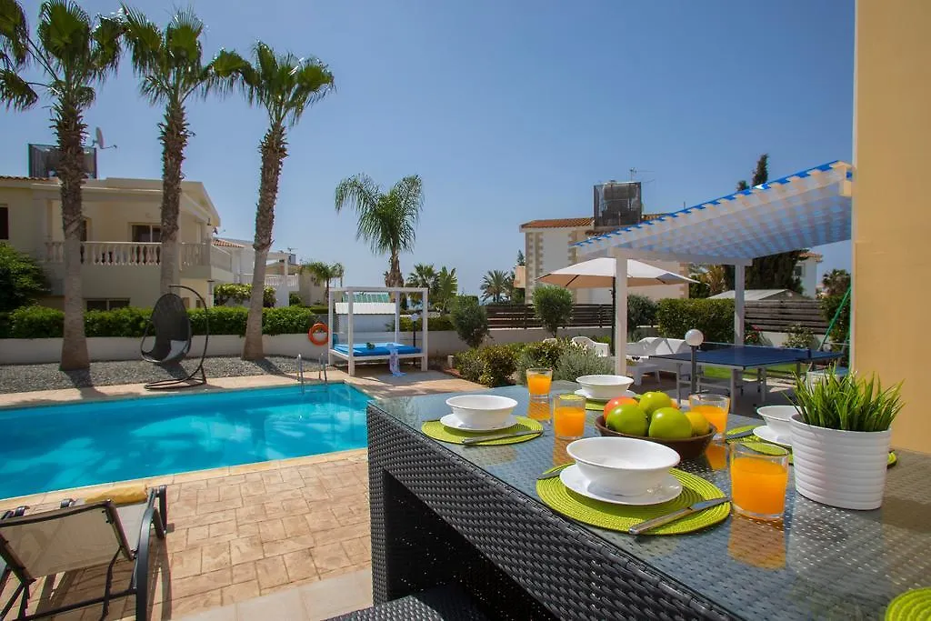 Villa Blue Palms Ajía Nápa